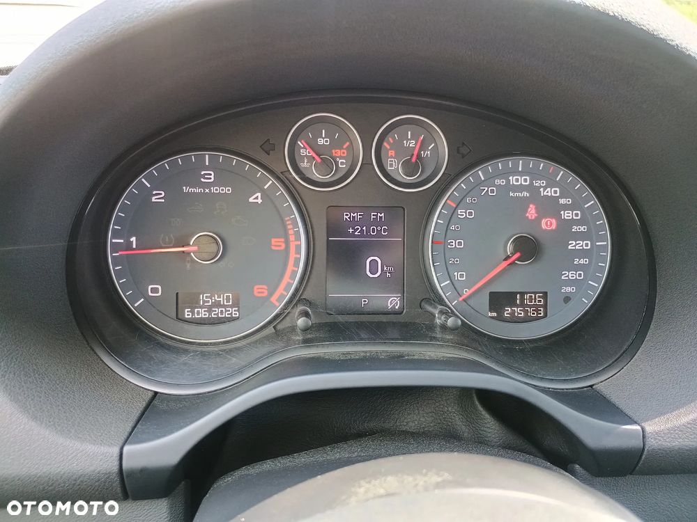Audi A3 Sportback 1.6 TDI DPF S tronic Ambiente - 19