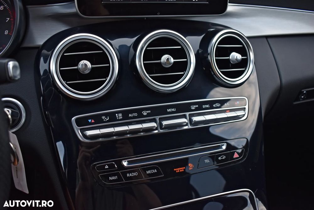 Mercedes-Benz C 180 9G-TRONIC AMG Line - 16