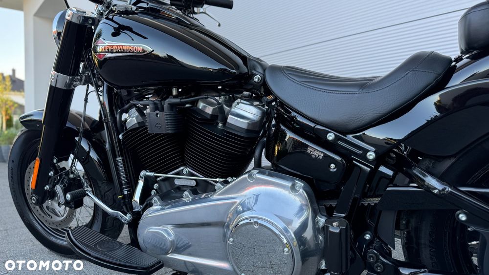 Harley-Davidson Softail Slim - 40