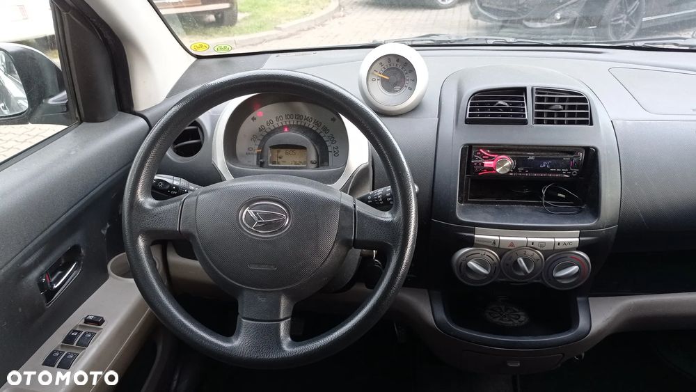 Daihatsu Sirion 1.3 - 38
