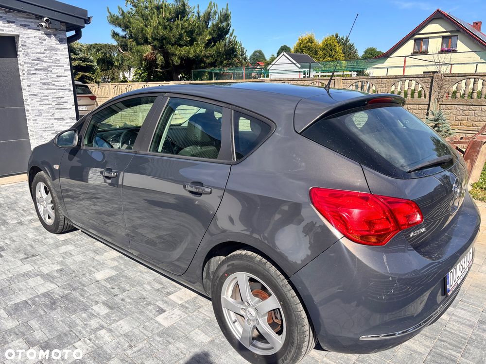 Opel Astra 1.6 Essentia - 7