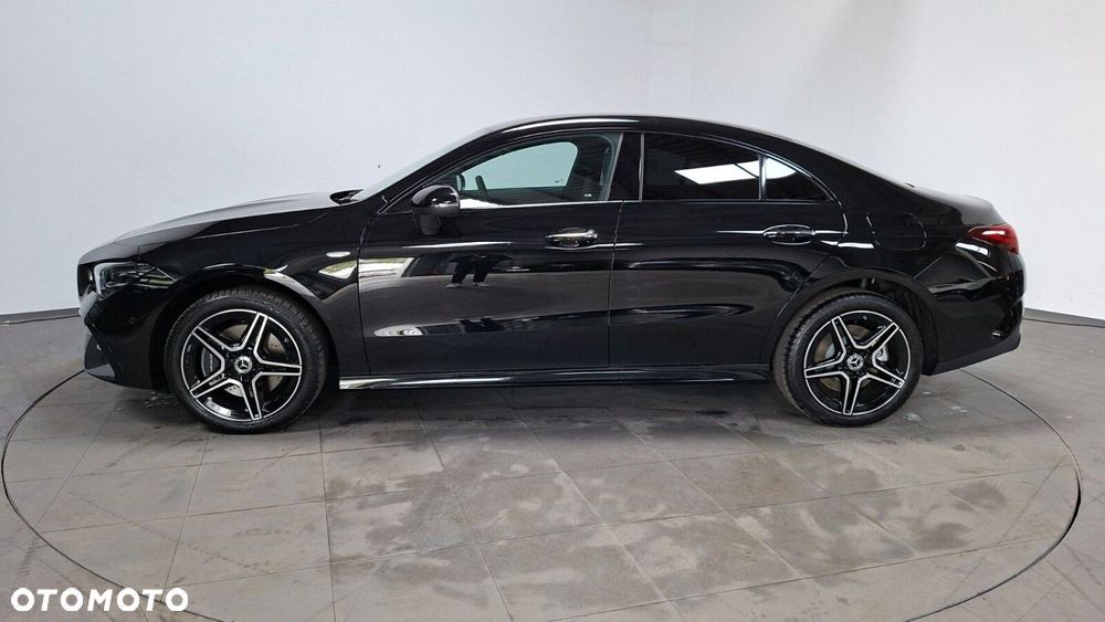 Mercedes-Benz CLA - 4