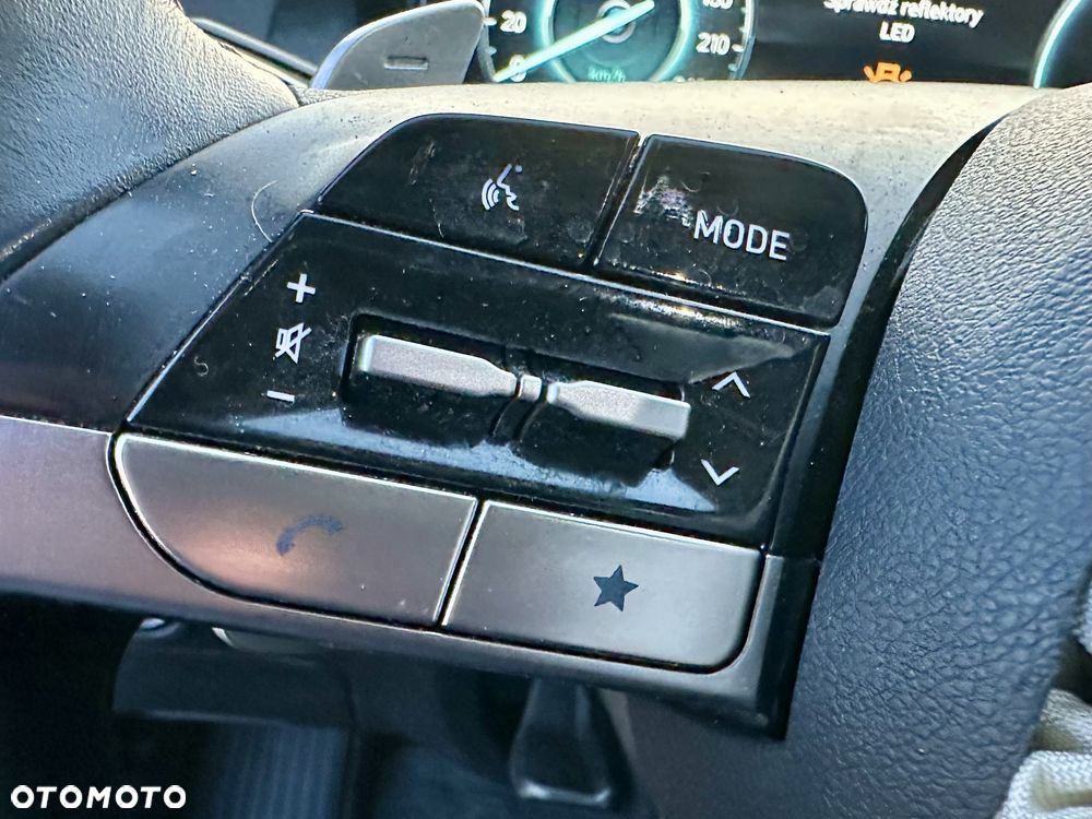 Hyundai Tucson 1.6 T-GDi HEV Executive 2WD - 16