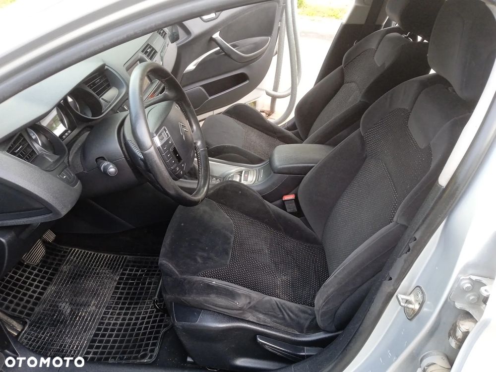 Citroën C5 2.0 16V Confort - 9