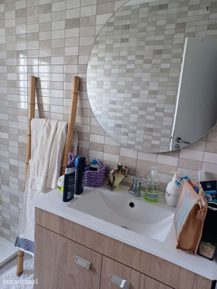 Quarto - localizado em Carcavelos Lisbon - Grande imagem: 5/9