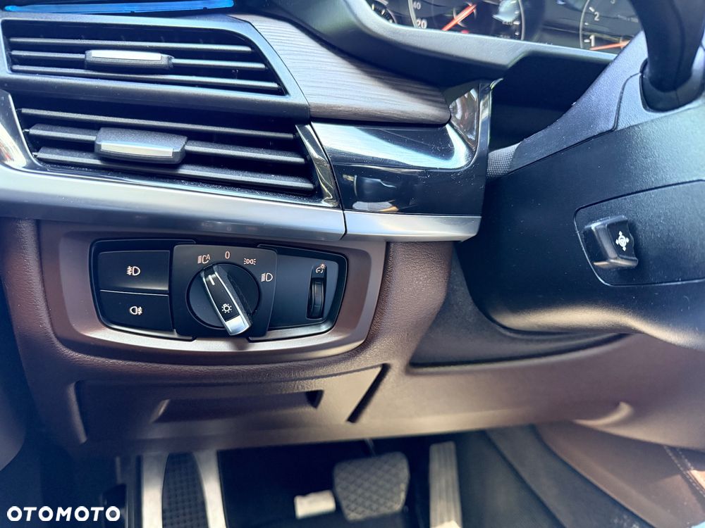 BMW X5 xDrive50i - 21