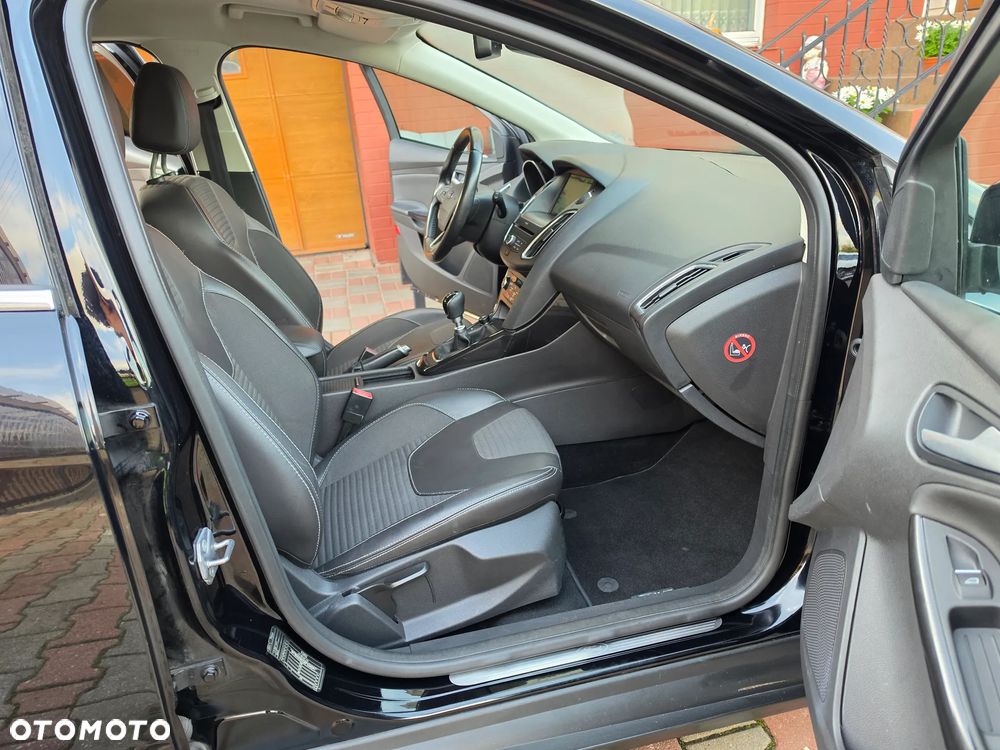 Ford Focus 1.5 TDCi DPF Start-Stopp-System Titanium - 17