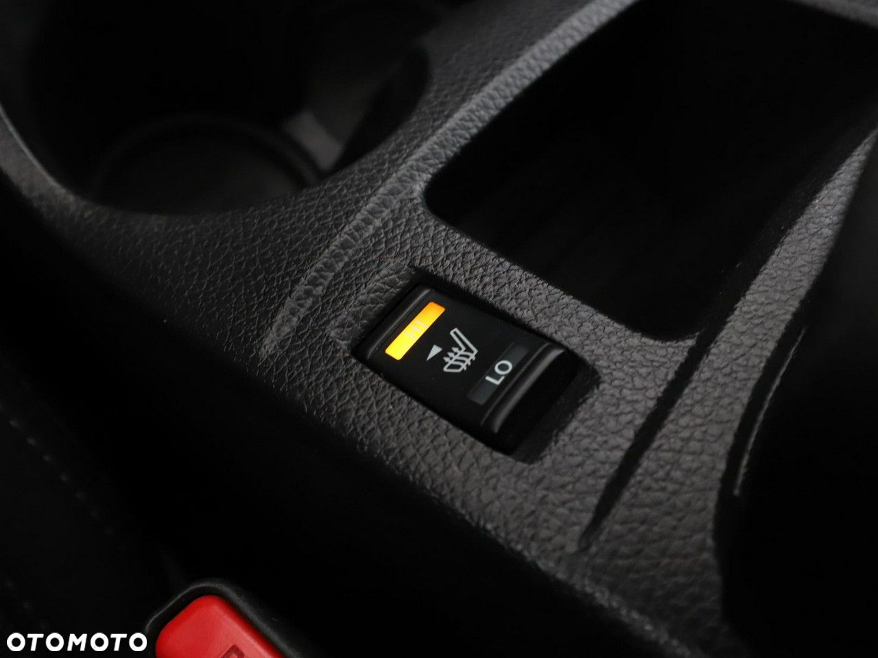 Nissan Qashqai 1.6 DCi N-Connecta Xtronic - 27