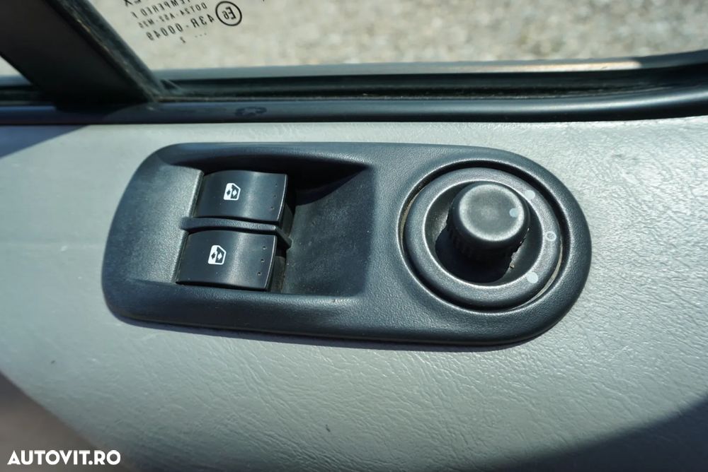 Renault Trafic - 14