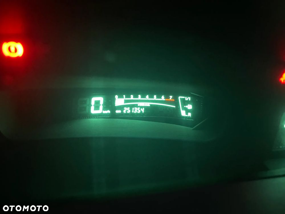 Toyota Yaris 1.0 VVT-i - 2