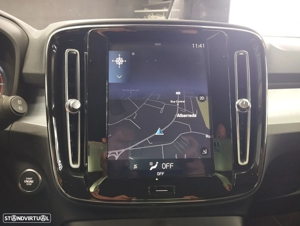Volvo XC 40 2.0 D4 Momentum Plus AWD - 25