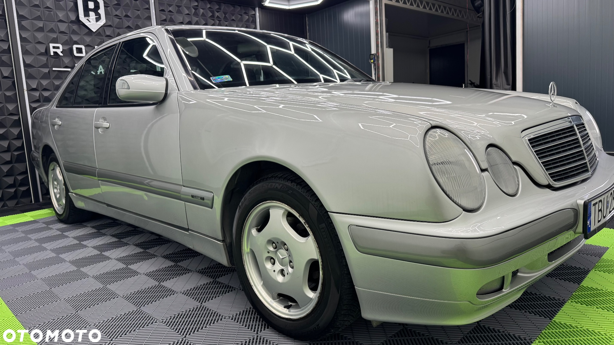 Mercedes-Benz Klasa E 200 Kompressor Classic - 9