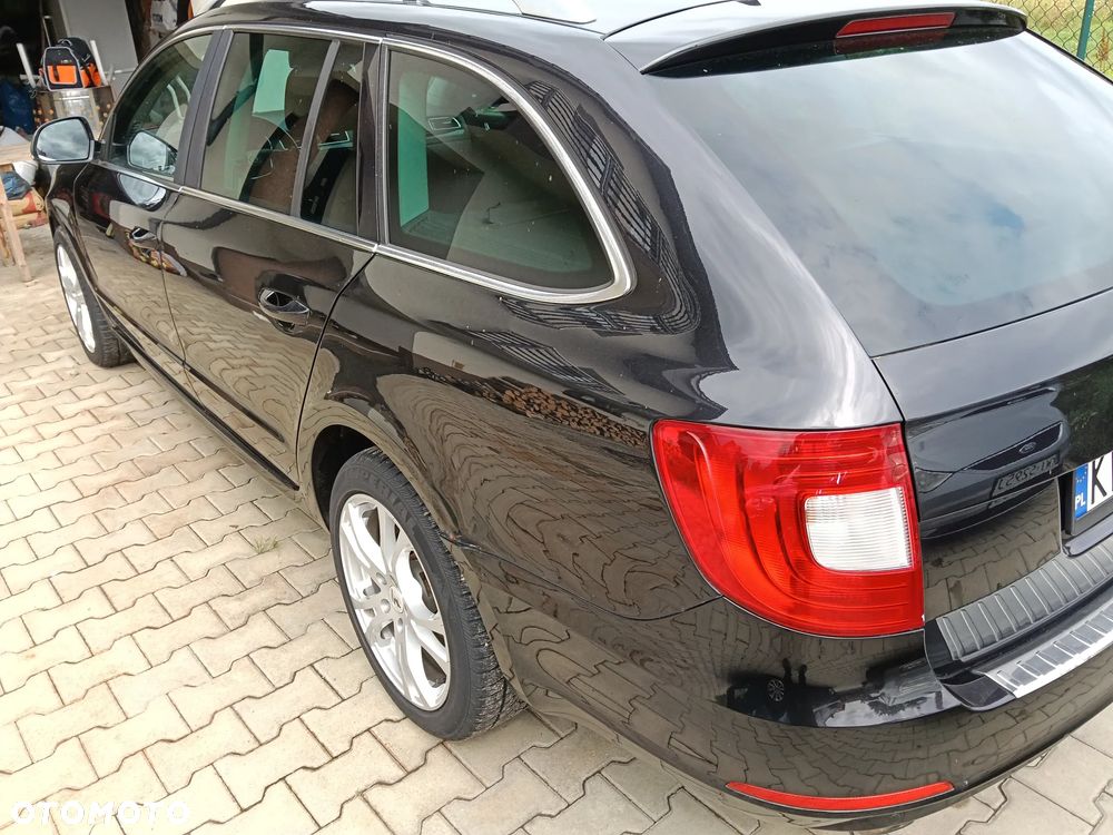 Skoda Superb 2.0 TDI Ambition DSG - 4