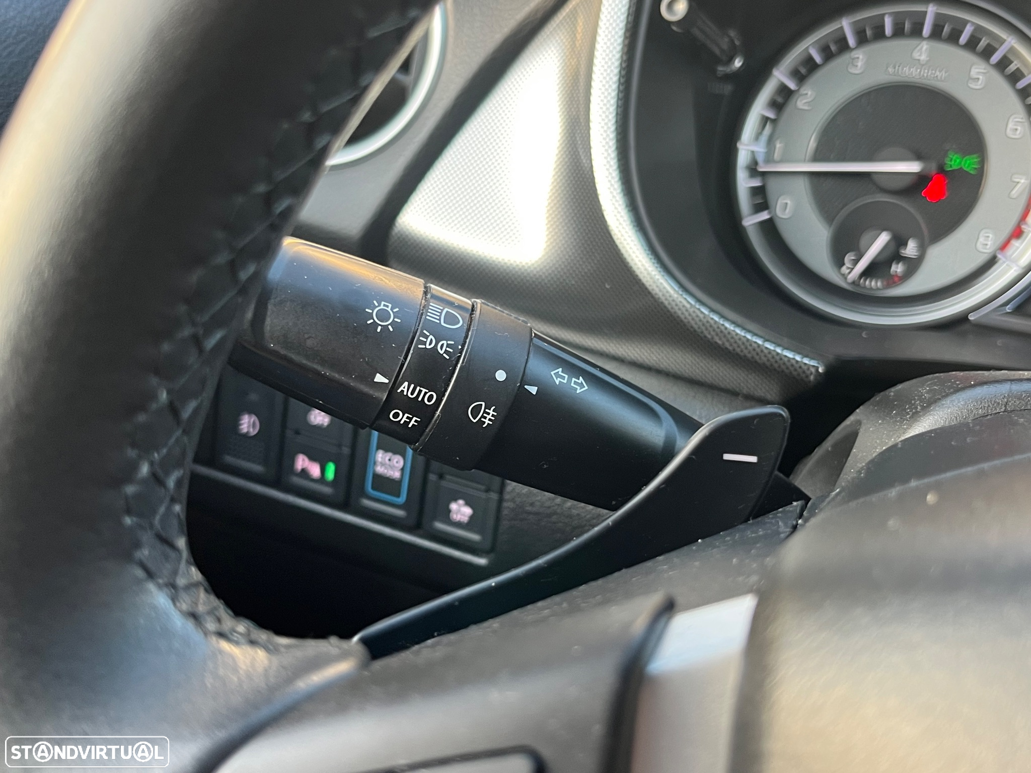 Suzuki Vitara 1.5L AGS GLX Strong Hybrid - 9