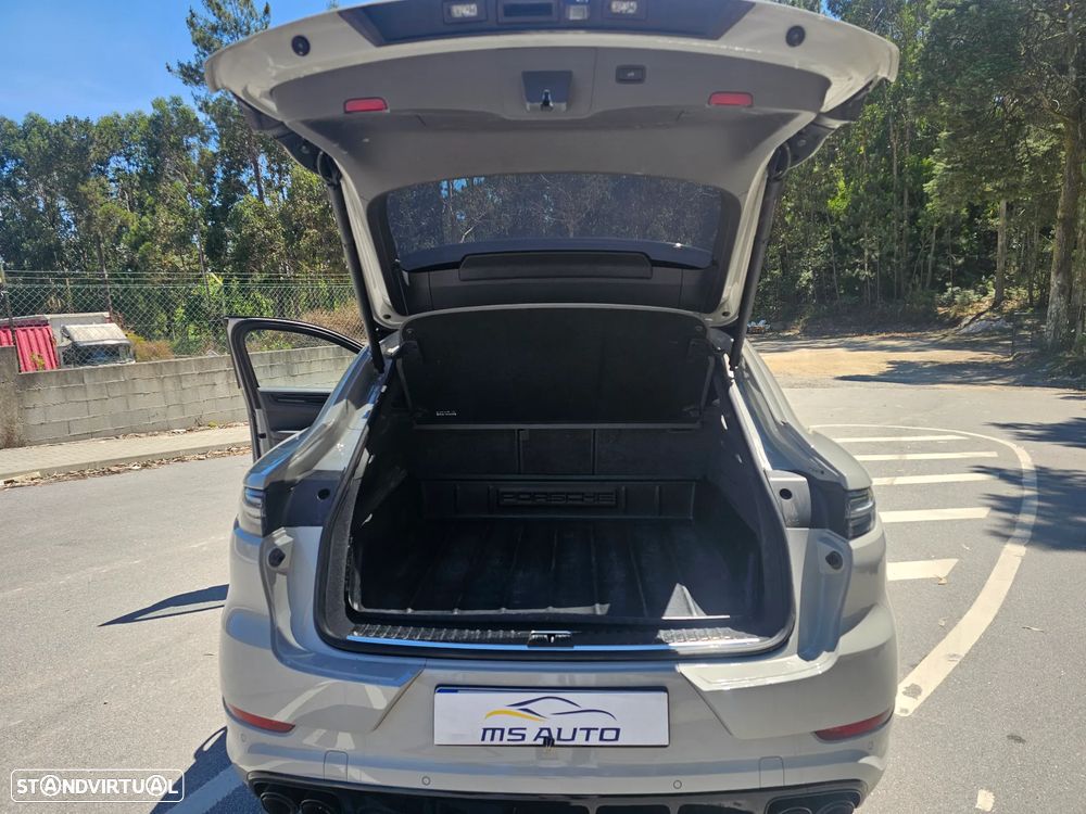Porsche Cayenne E-Hybrid Tiptronic S Platinum Edition - 16