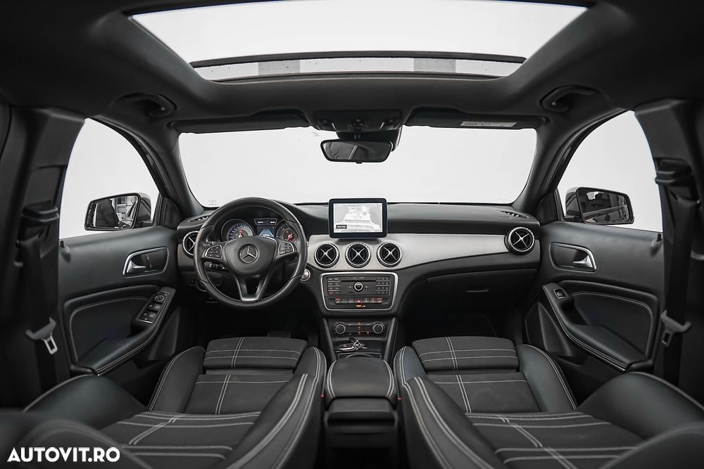 Mercedes-Benz GLA 200 d 7G-DCT SCORE! - 12