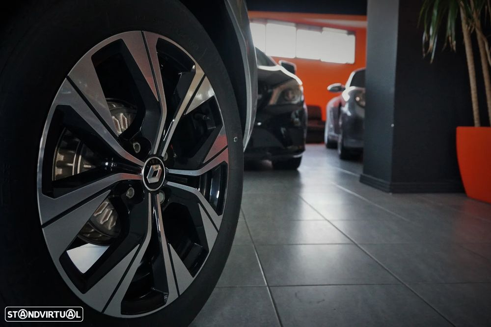 Renault Clio 1.0 TCe Evolution Bi-Fuel - 32