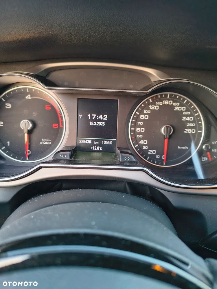 Audi A4 Avant 2.0 TDI DPF Ambition - 6