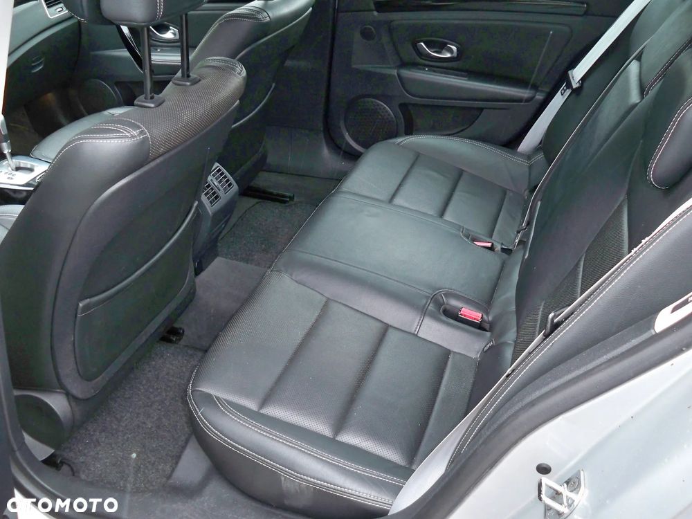 Renault Laguna dCi 175 FAP Bose Edition - 12