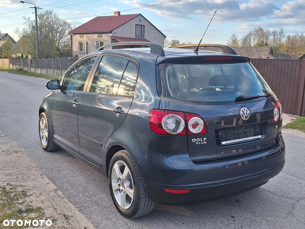 Volkswagen Golf Plus - 8