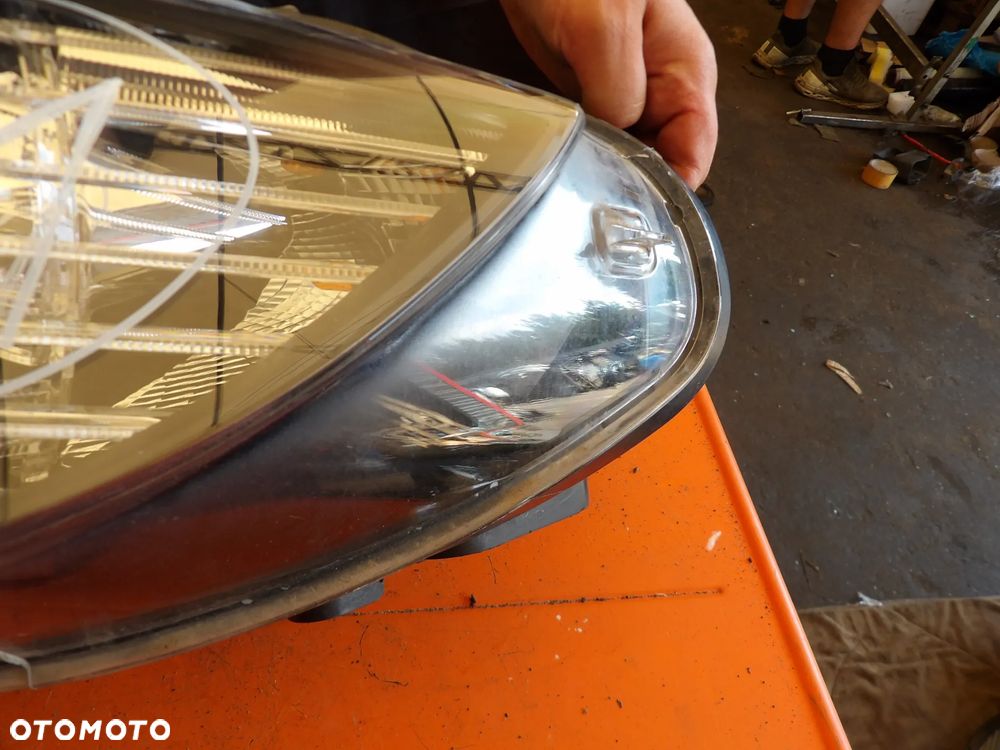 BMW - E71,X6 - XENON - URWANE UCHO - LEWA LAMPA PRZEDNIA - EUROPA - 7287009 - 3
