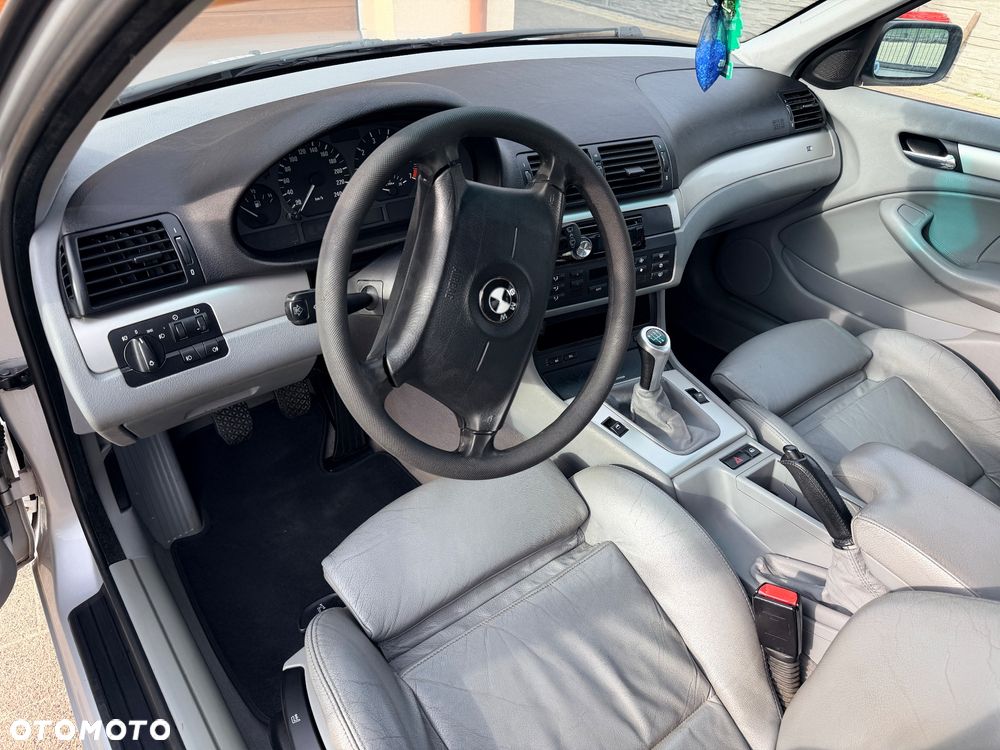 BMW Seria 3 316i - 37