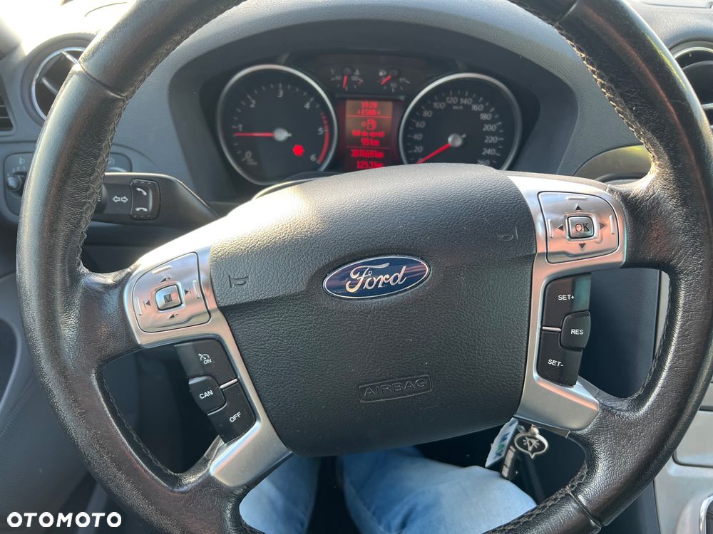 Ford S-Max 2.0 TDCi DPF Titanium - 12