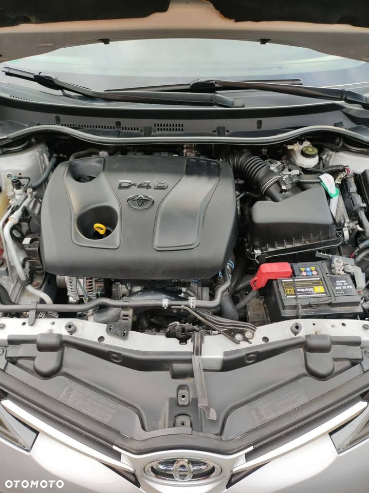 Toyota Auris 1.4 D-4D - 14