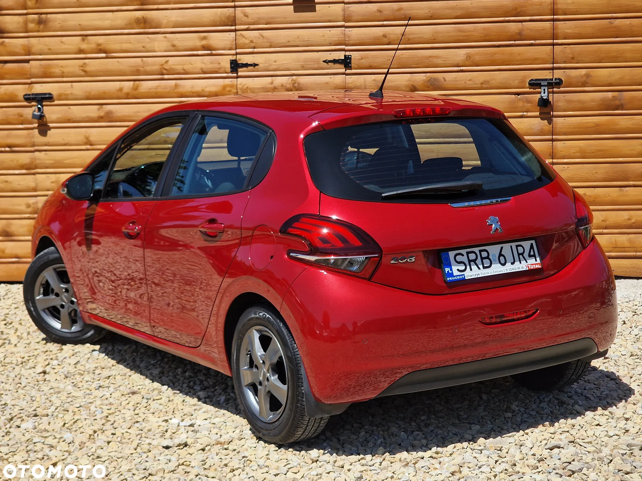 Peugeot 208 1.2 PureTech Allure - 18