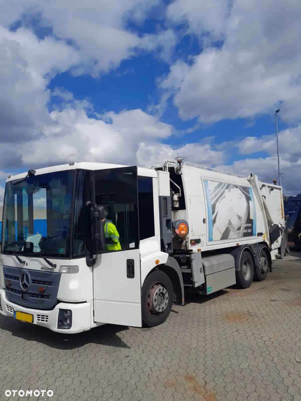 Mercedes-Benz Econic