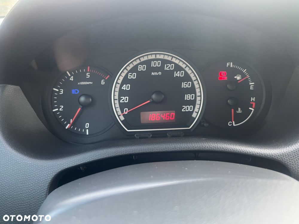 Suzuki Swift - 6