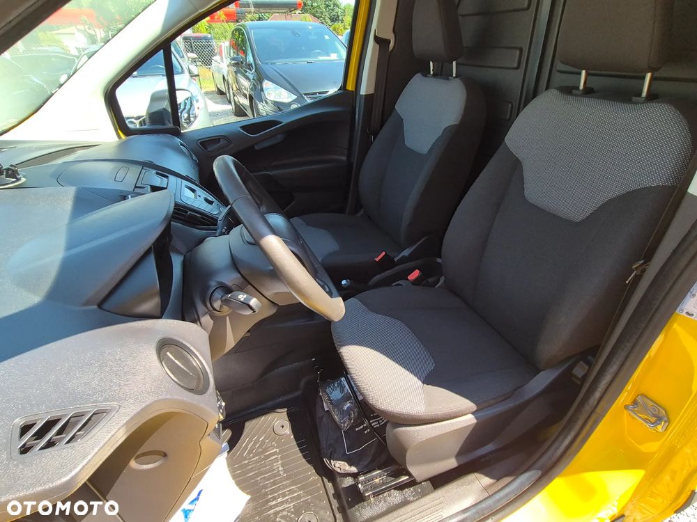 Ford TRANSIT COURIER - 29
