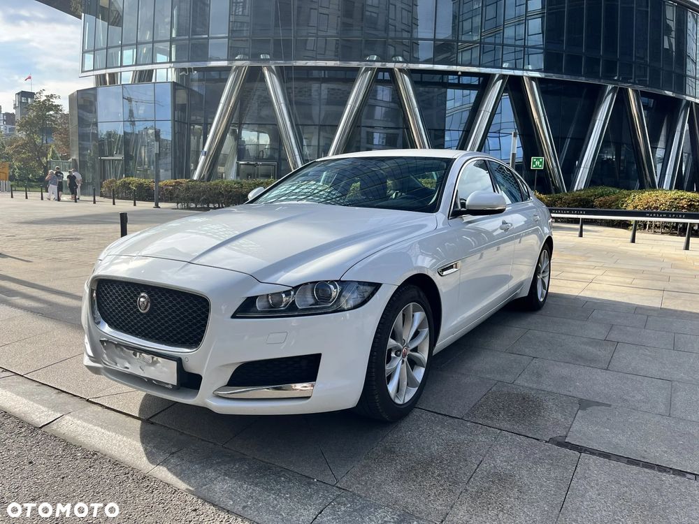 Jaguar XF 2.0 T Prestige - 2