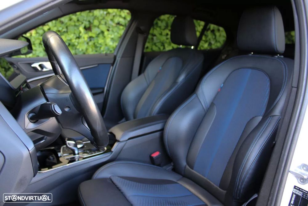 BMW 118 i Pack Desportivo M Auto — fotografia 10