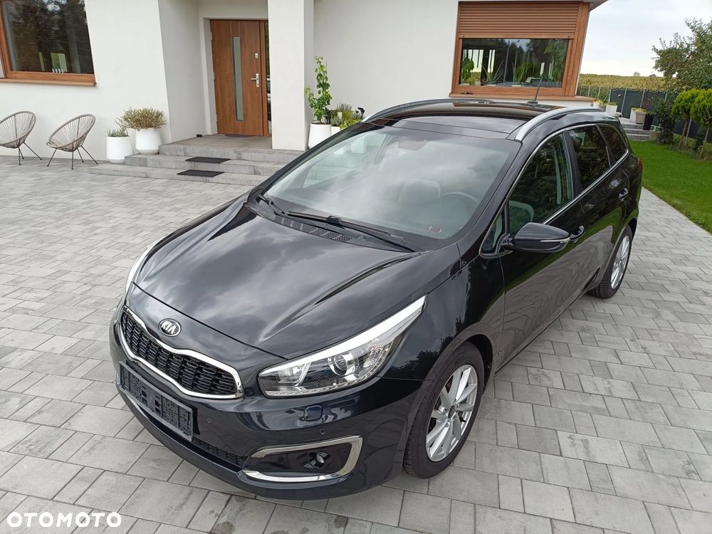Kia Ceed - 4