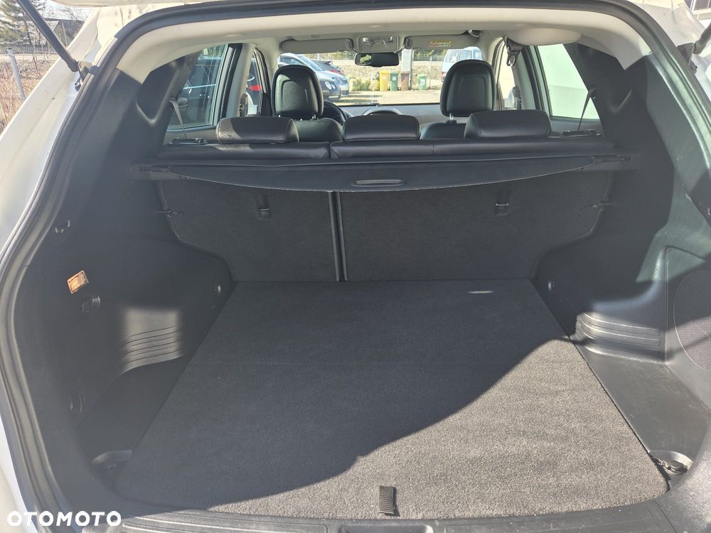 Hyundai ix35 2.0 CRDi 4WD Automatik Style - 14