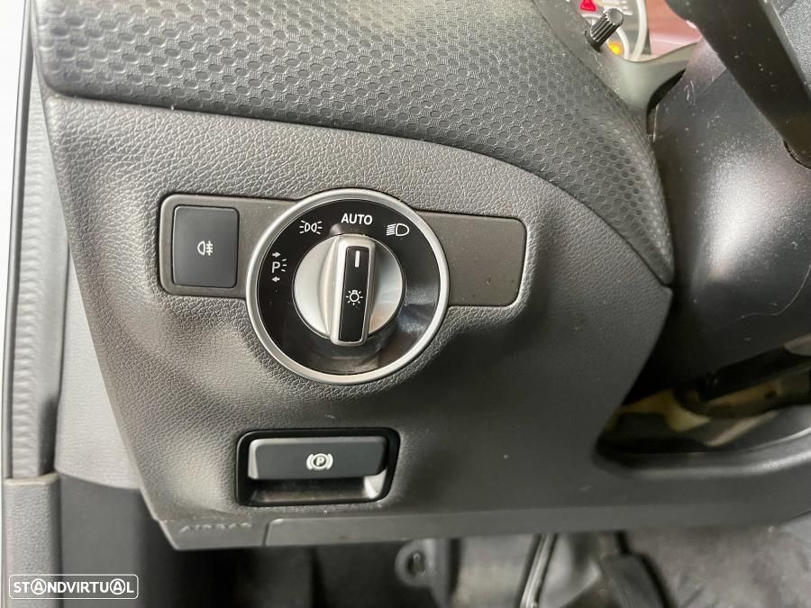 Mercedes-Benz A 180 d AMG Line Aut. - 17