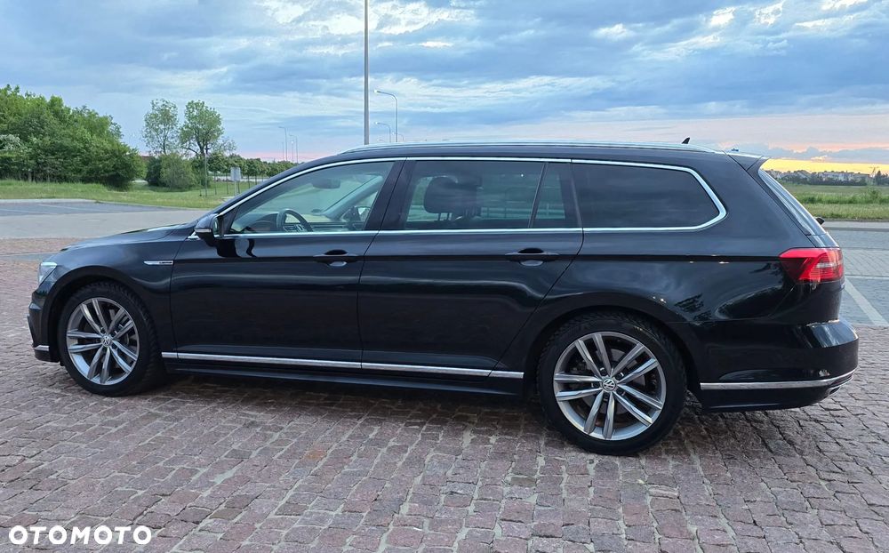 Volkswagen Passat - 11