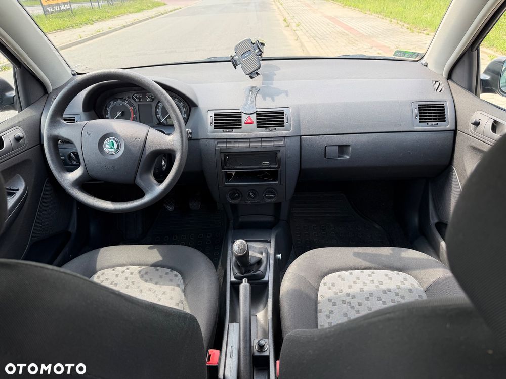 Skoda Fabia 1.4 16V Active - 13
