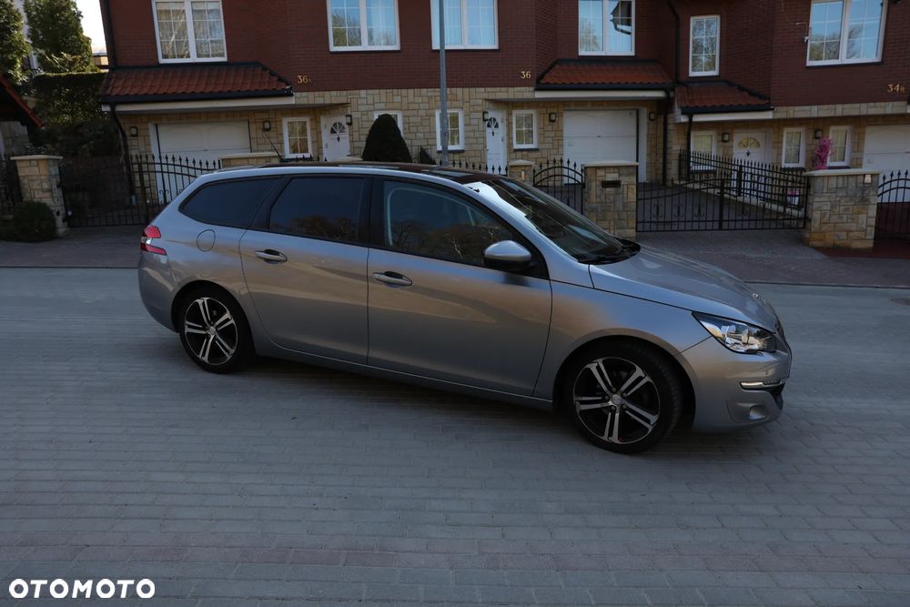 Peugeot 308 1.6 BlueHDi Allure S&S - 10