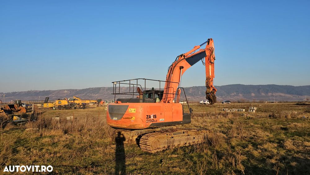 Hitachi ZAXIS ZX 250 Excavator pe șenile - 3