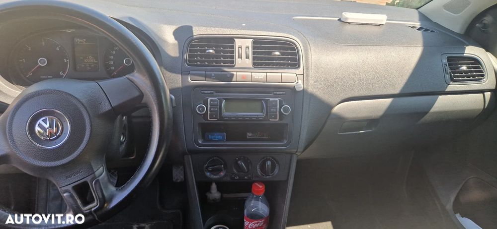Volkswagen Polo - 6
