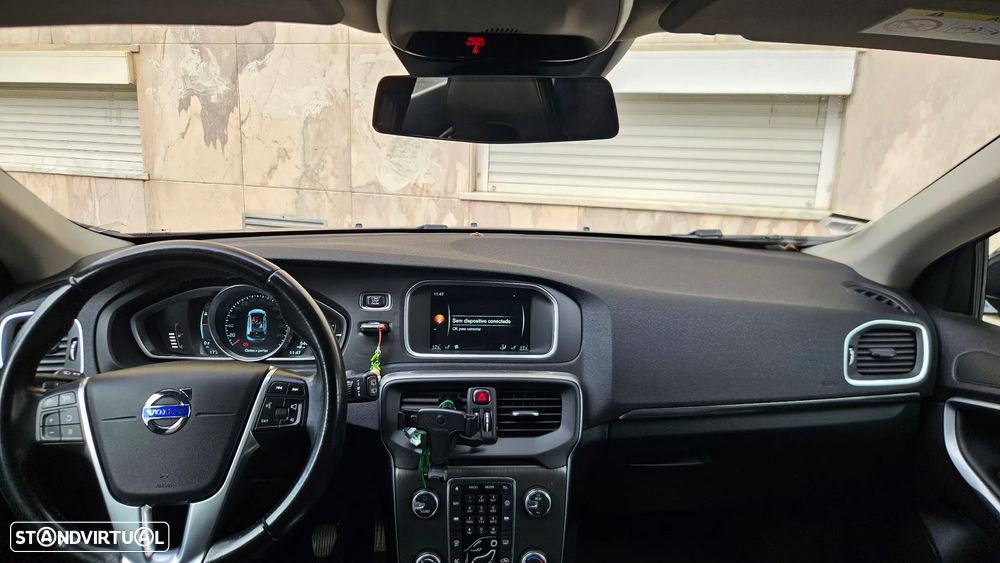 Volvo V40 D2 Momentum - 9