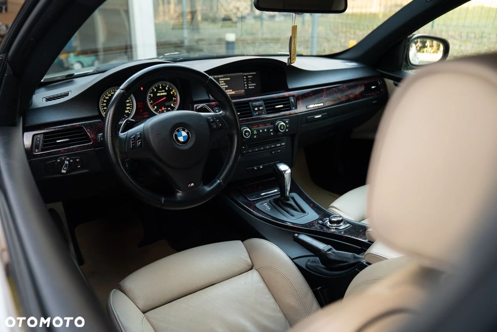 BMW Seria 3 335i - 16