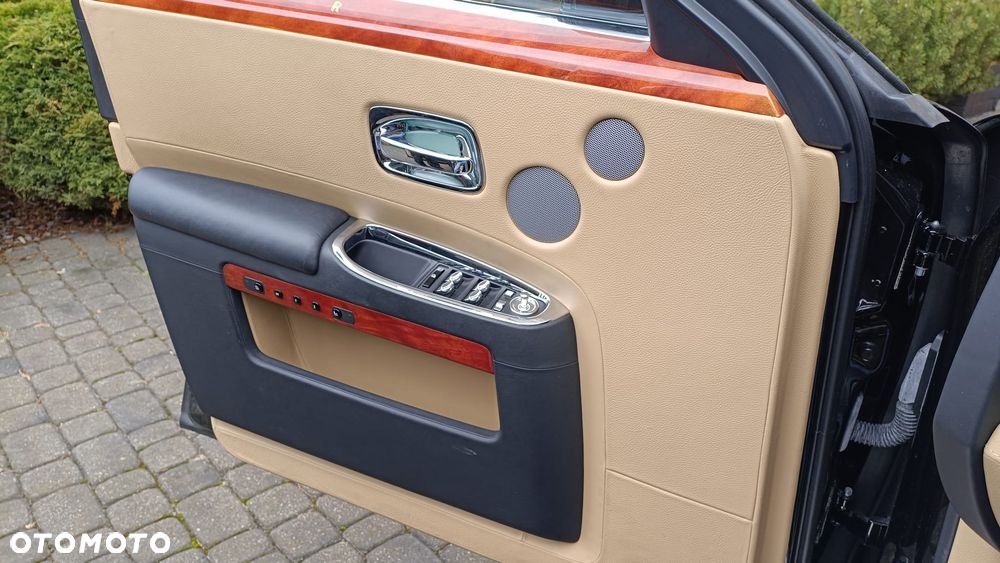 Rolls-Royce Ghost - 14
