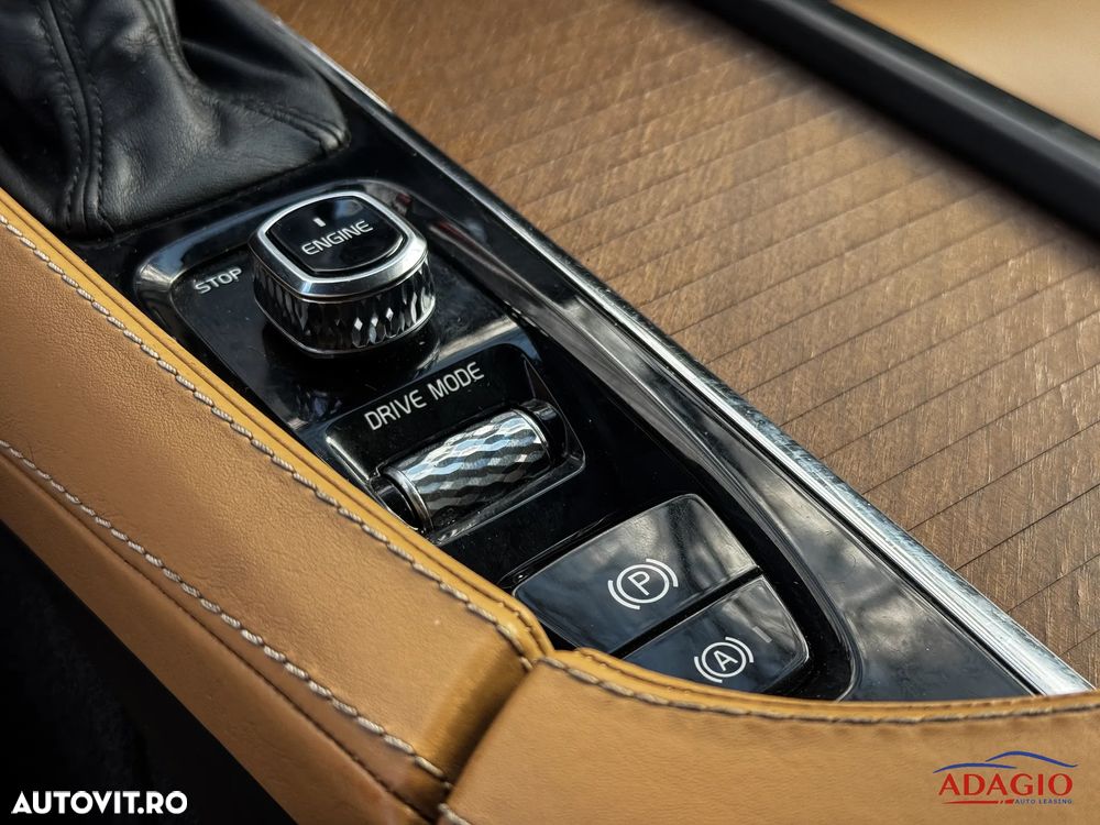 Volvo XC 90 D5 AWD Inscription - 8