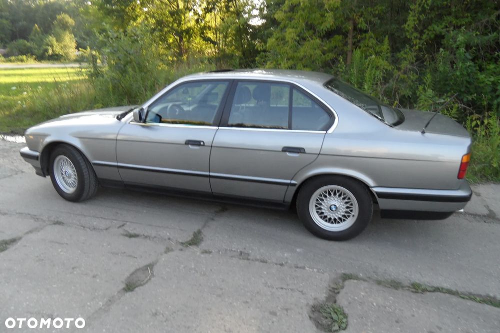 BMW Seria 5 525i - 3