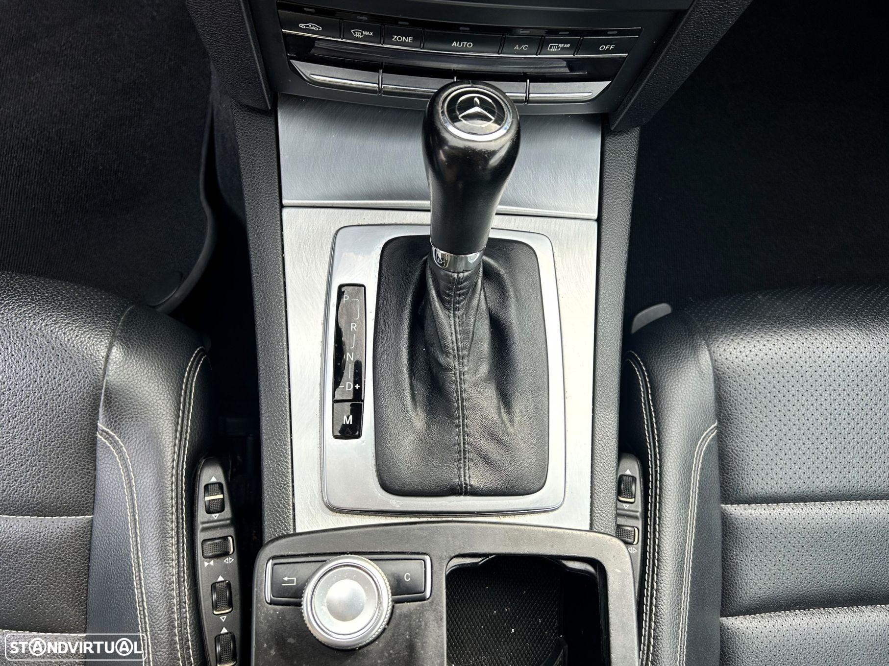 Mercedes-Benz E 250 CDi Avantgarde BlueEfficiency Auto. - 24