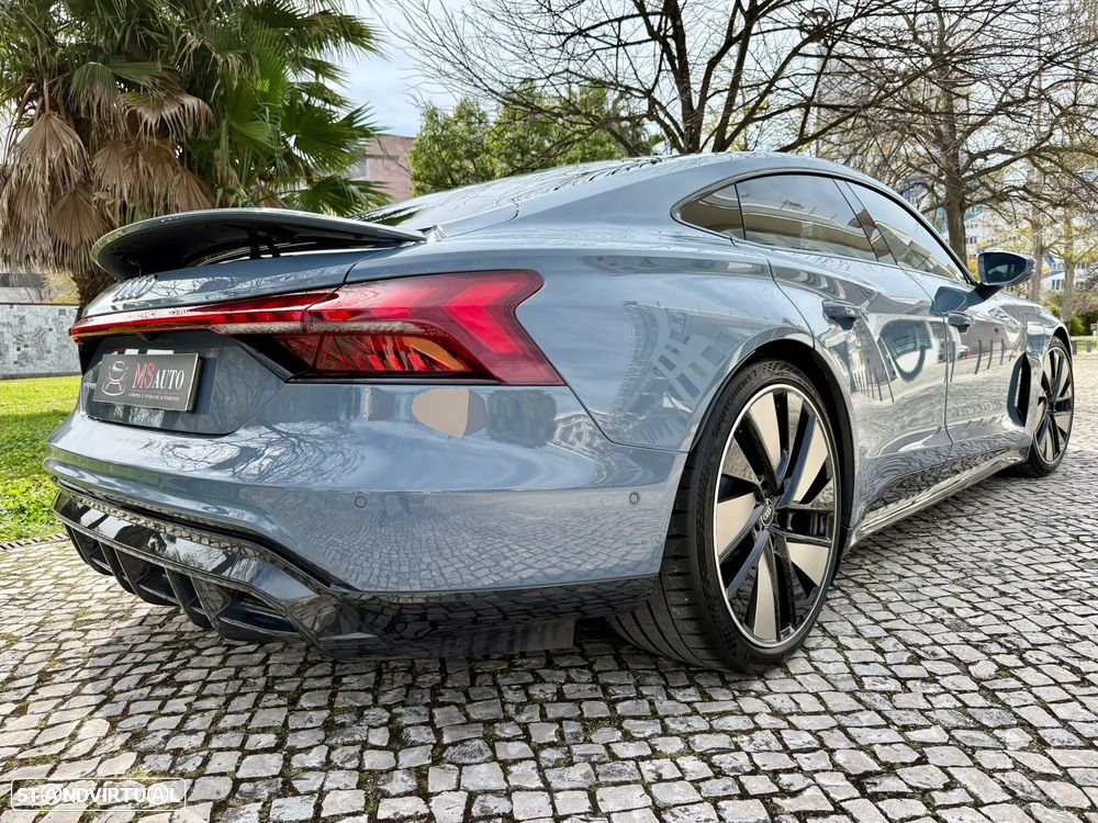 Audi e-tron GT quattro - 34