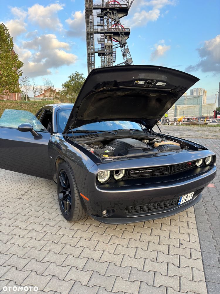 Dodge Challenger 5.7 R/T - 8